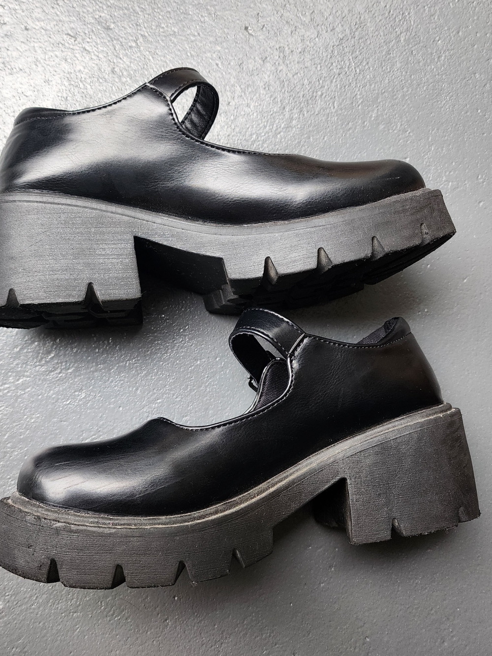 Mary Jane Platform Heels Women Size US 7 / 38 Black Chunky Sole Lolita Y2k style - Picture 9 of 9